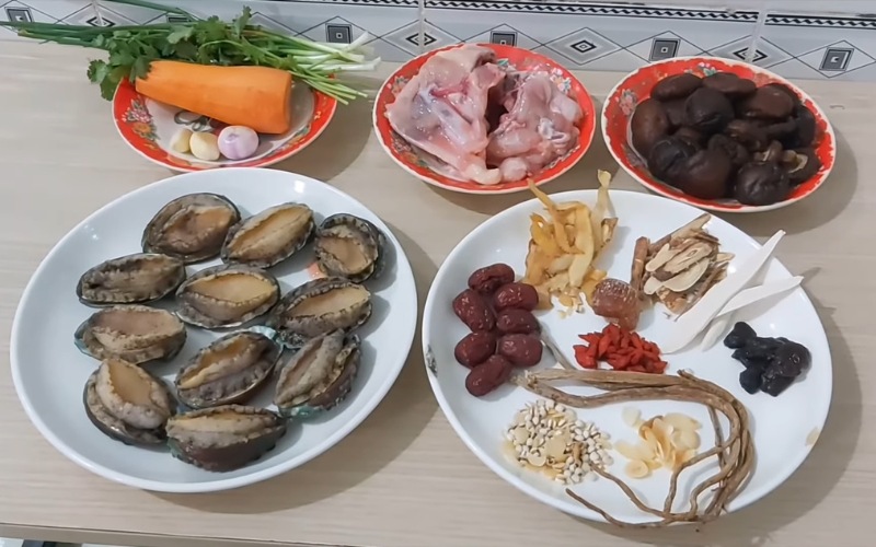 bào ngư Úc hầm thuốc bắc