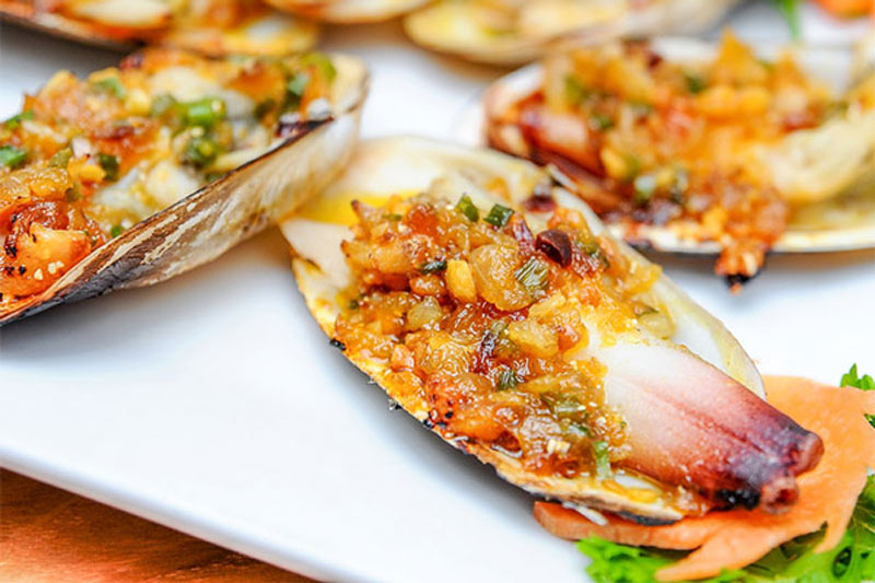 tu hài xào bơ tỏi