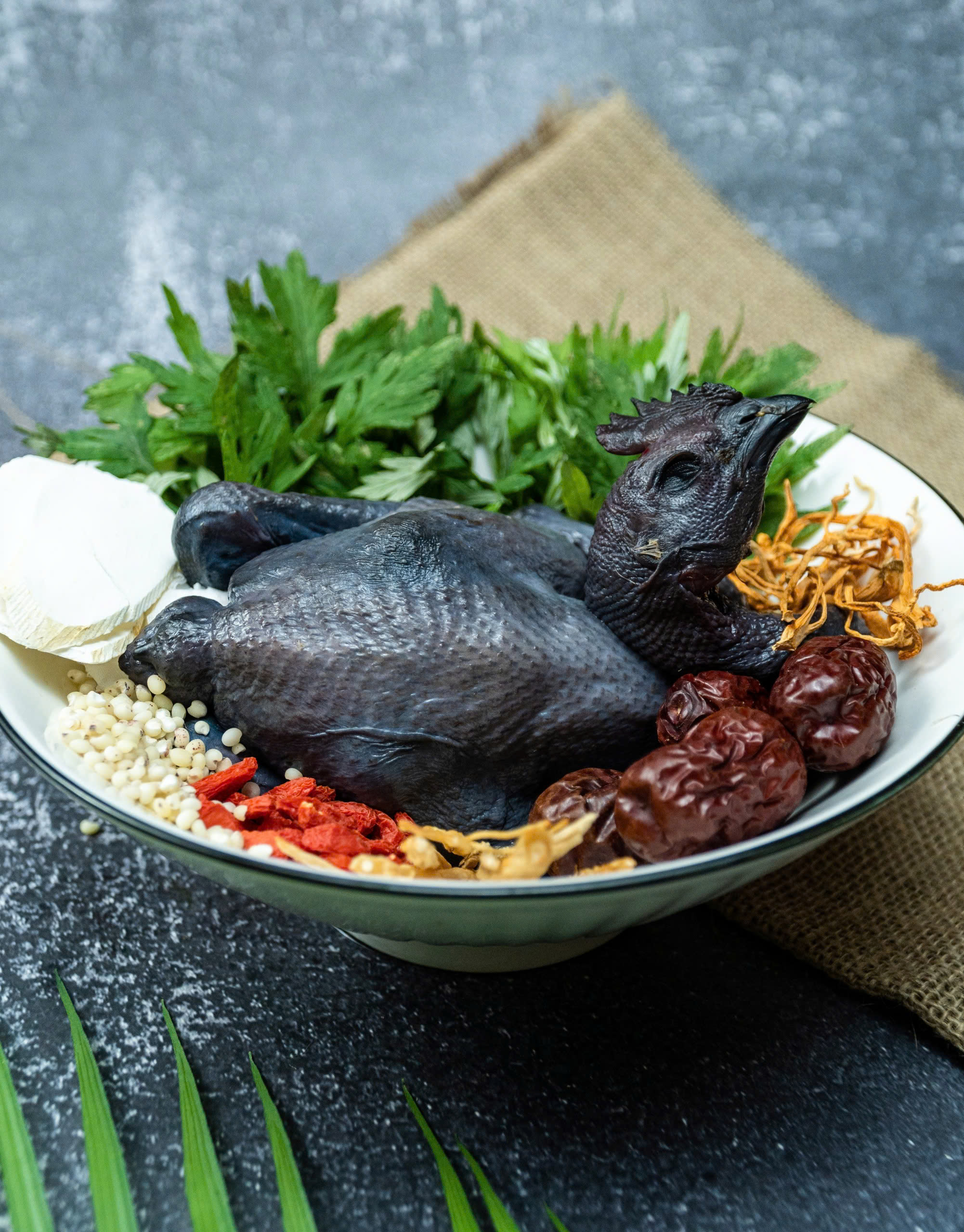 gà ác tiềm thuốc bắc