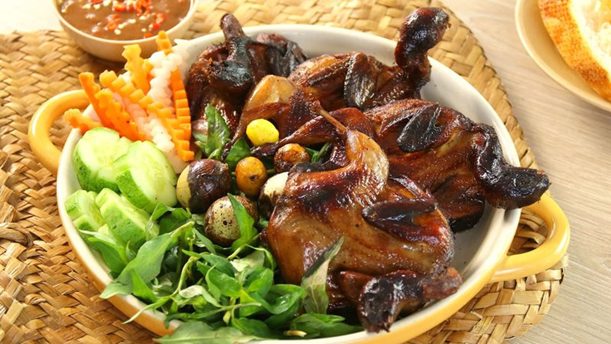 chim cút chiên bơ