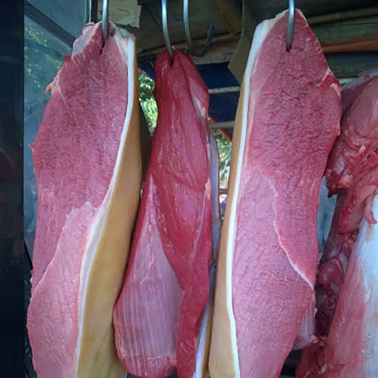 ba chỉ bê tơ có da tươi