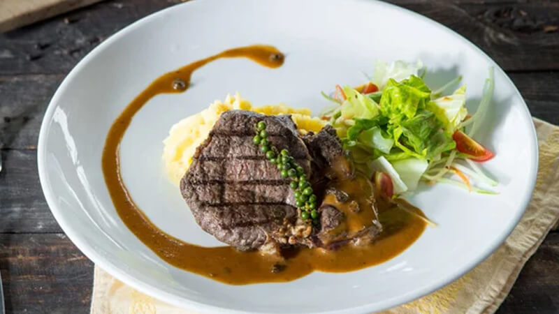 t-bone steak sốt tiêu