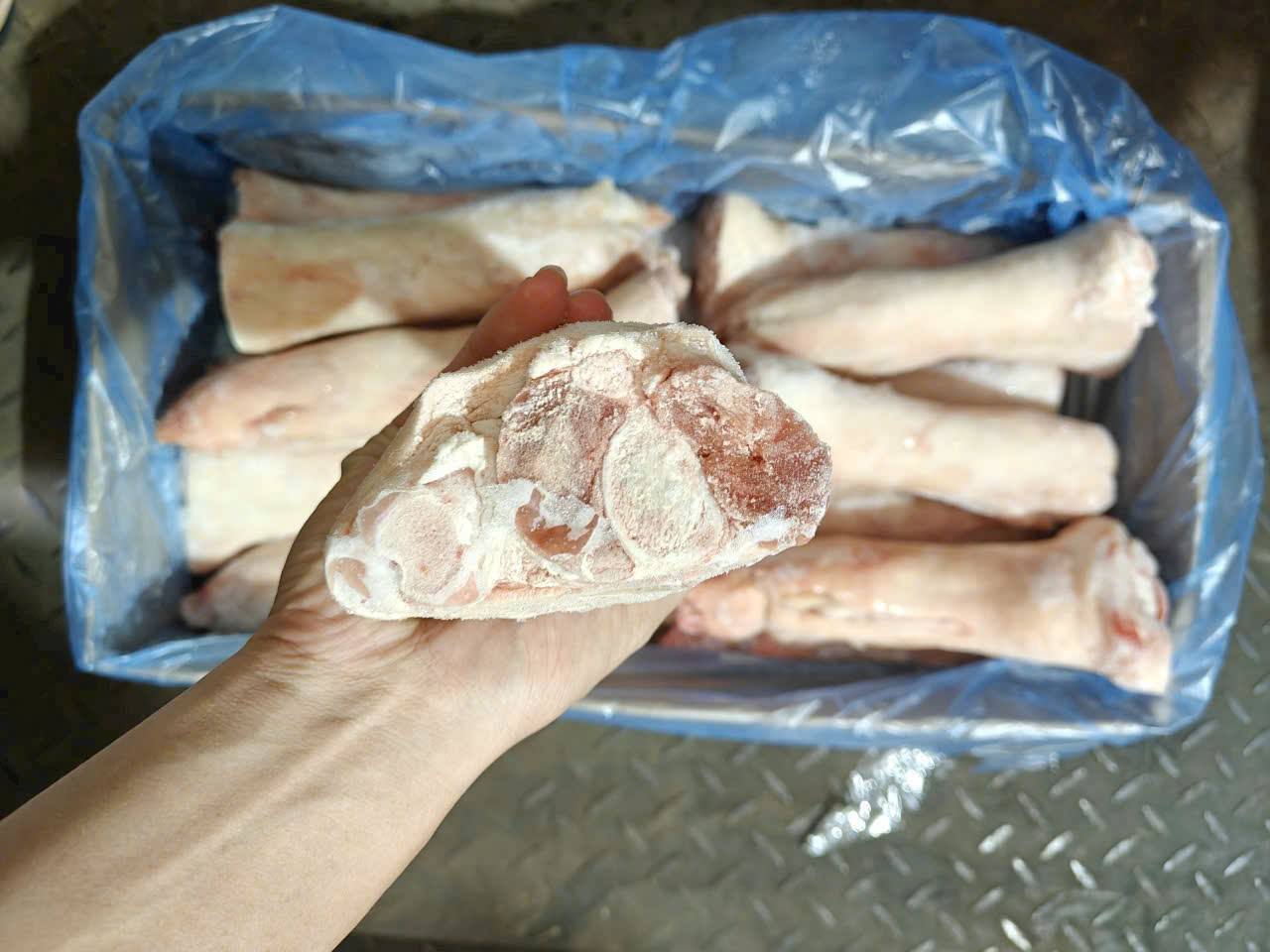 móng heo sau nhập khẩu đức