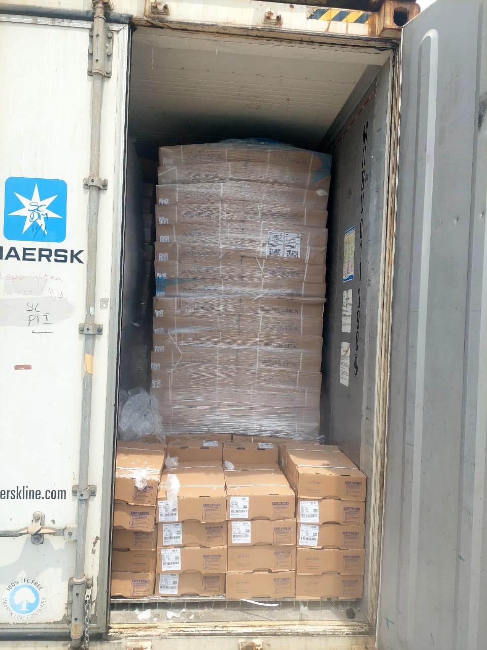 chân heo đông lạnh nhập khẩu ba lan