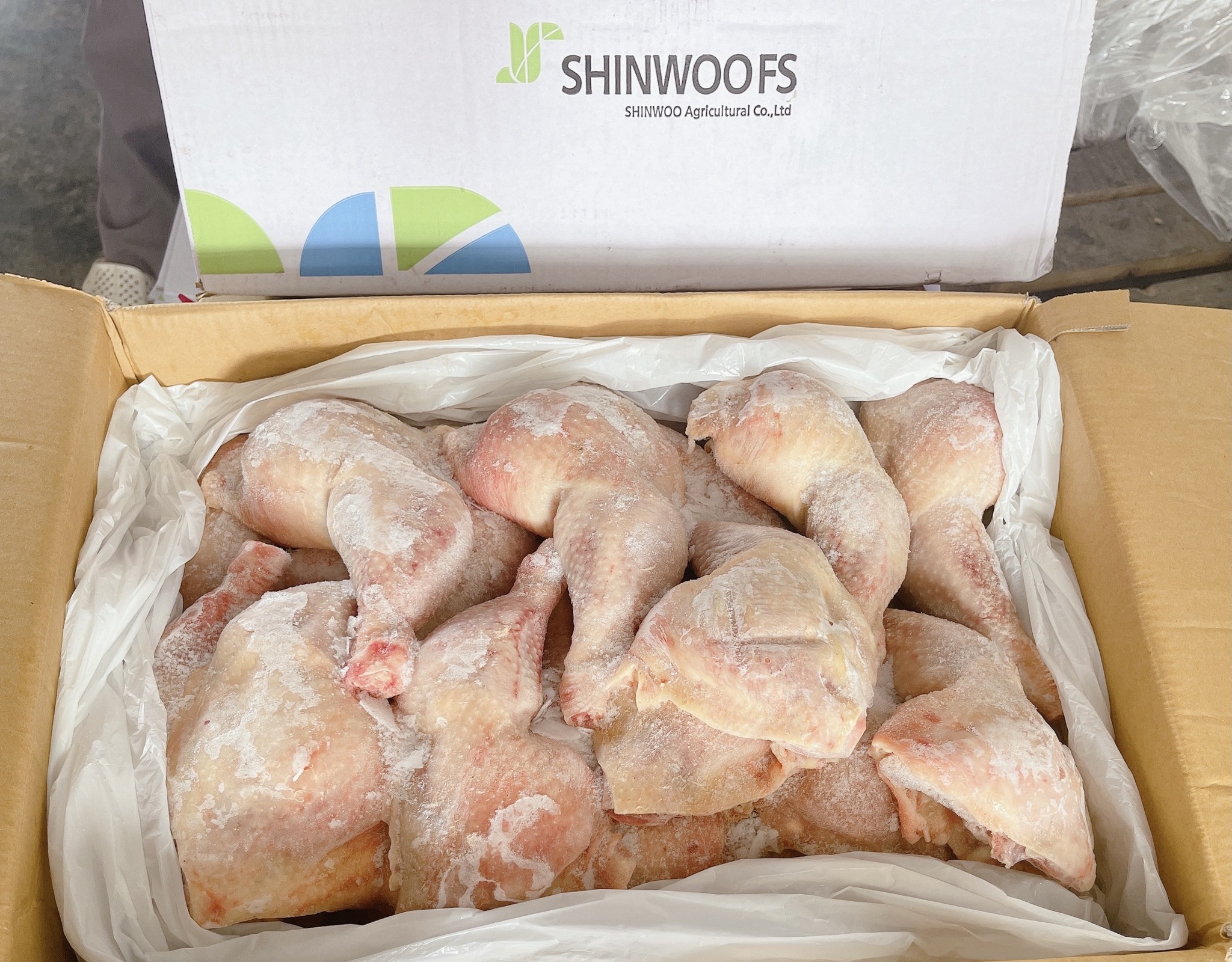 đùi gà mái shinwoo hàn quốc