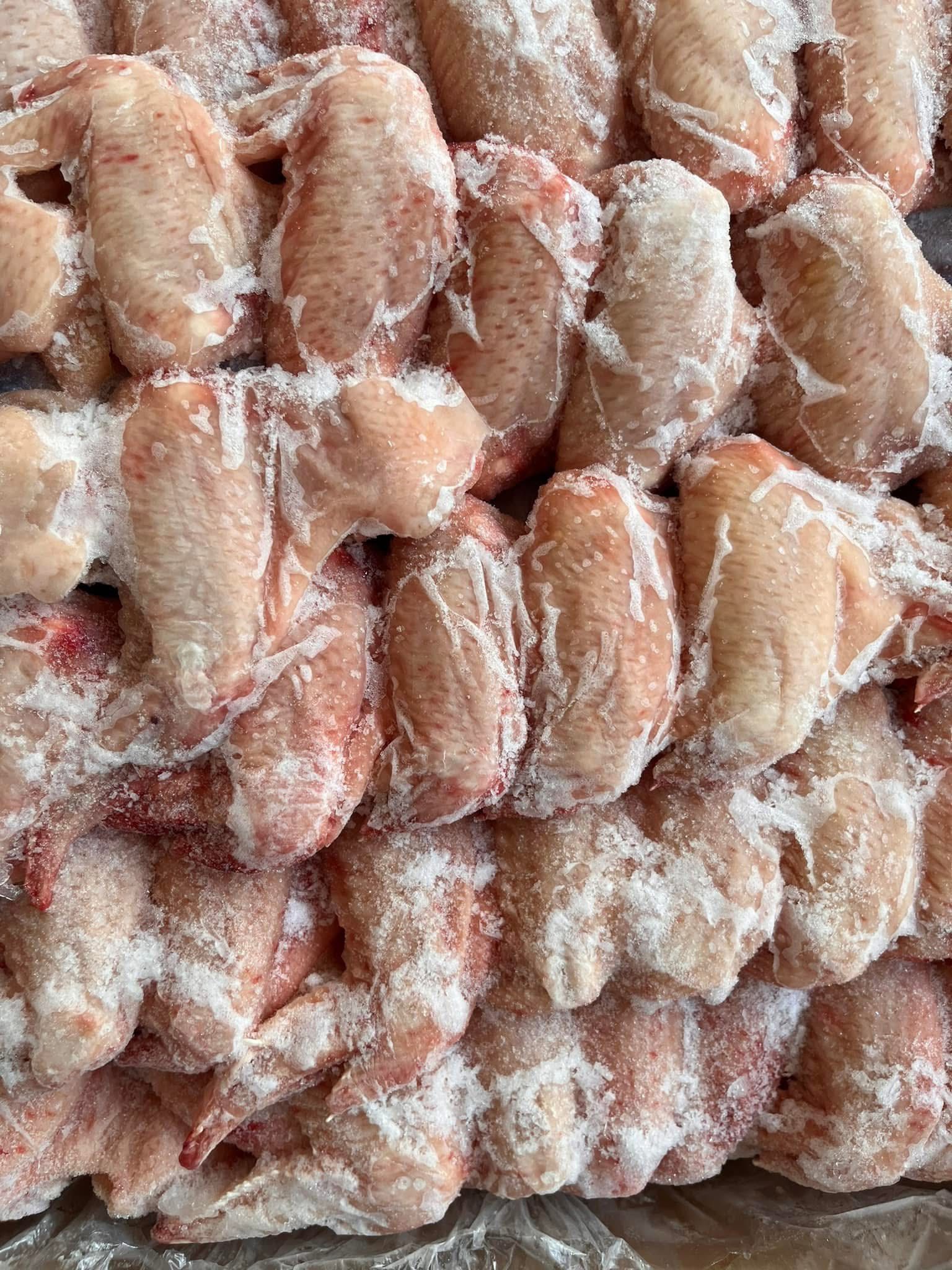 cánh gà xếp lớp adoro brazil