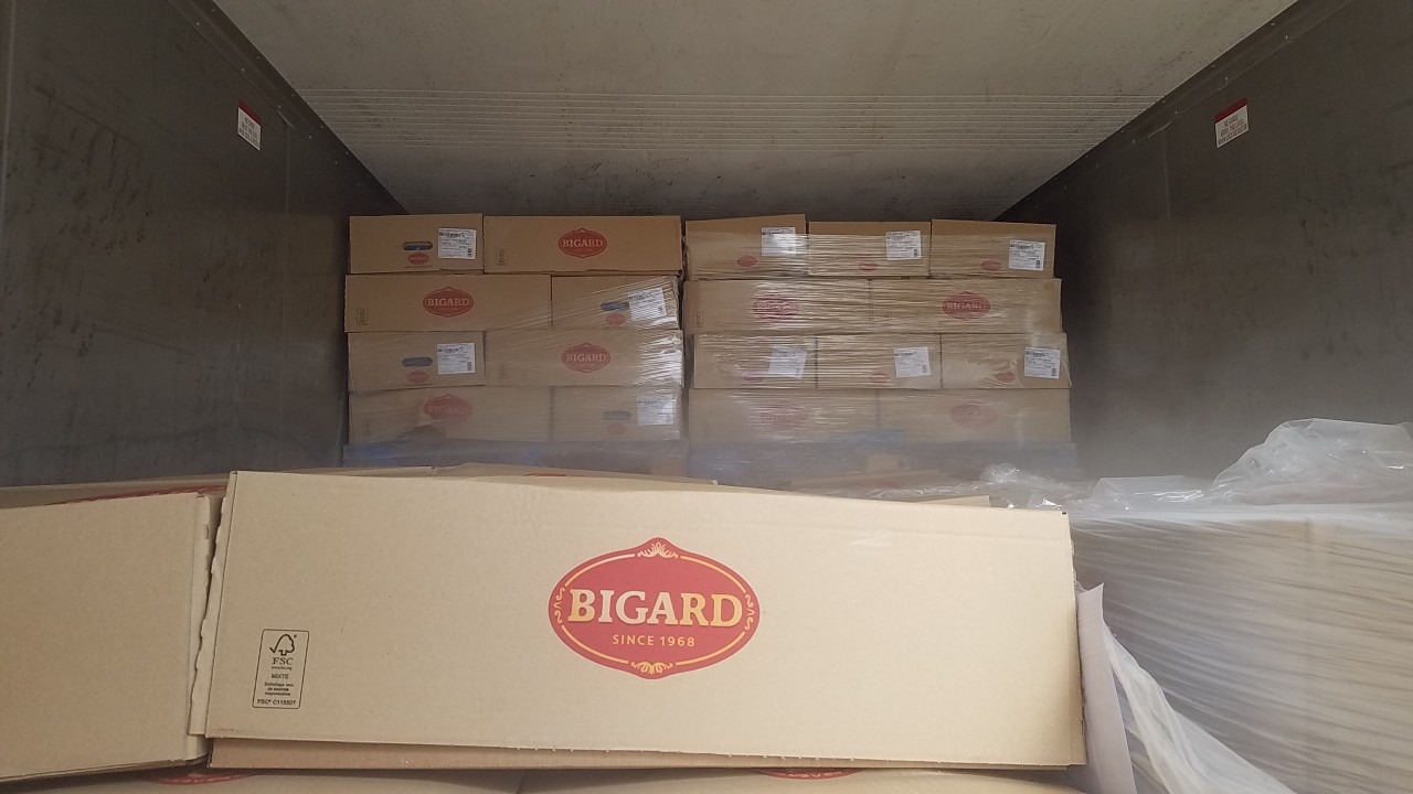 chan bo bigard gia si