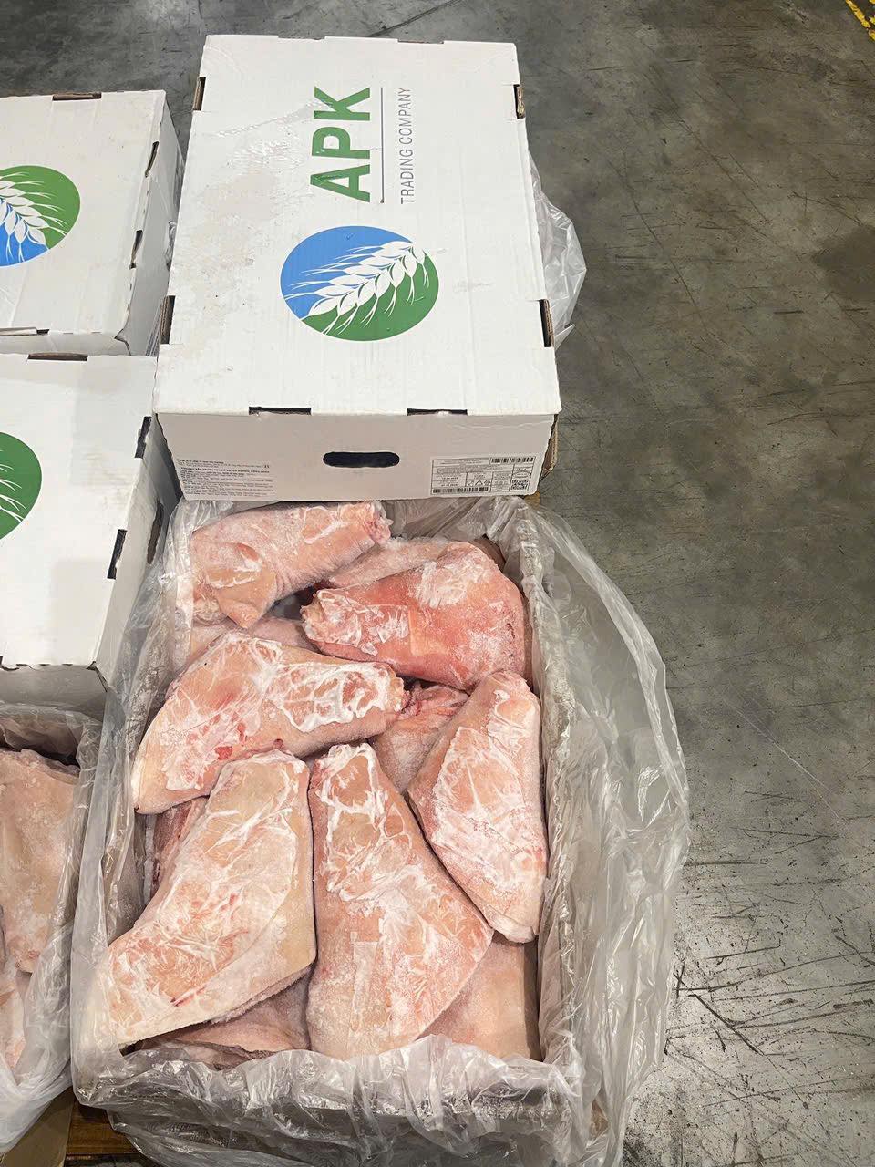 Khoanh trước heo APK nhập khẩu đông lạnh